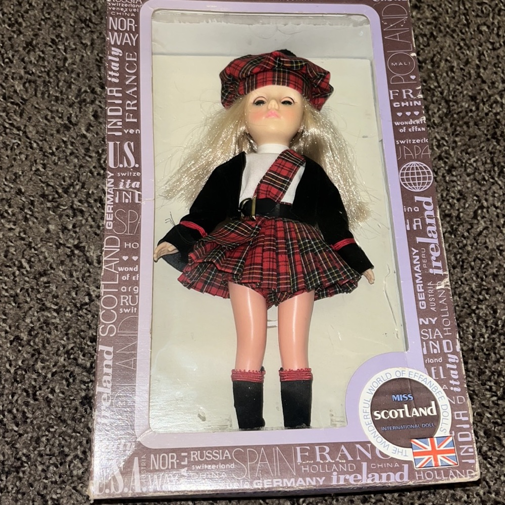 The Wonderful World of Effanbee Doll Scotland #1108